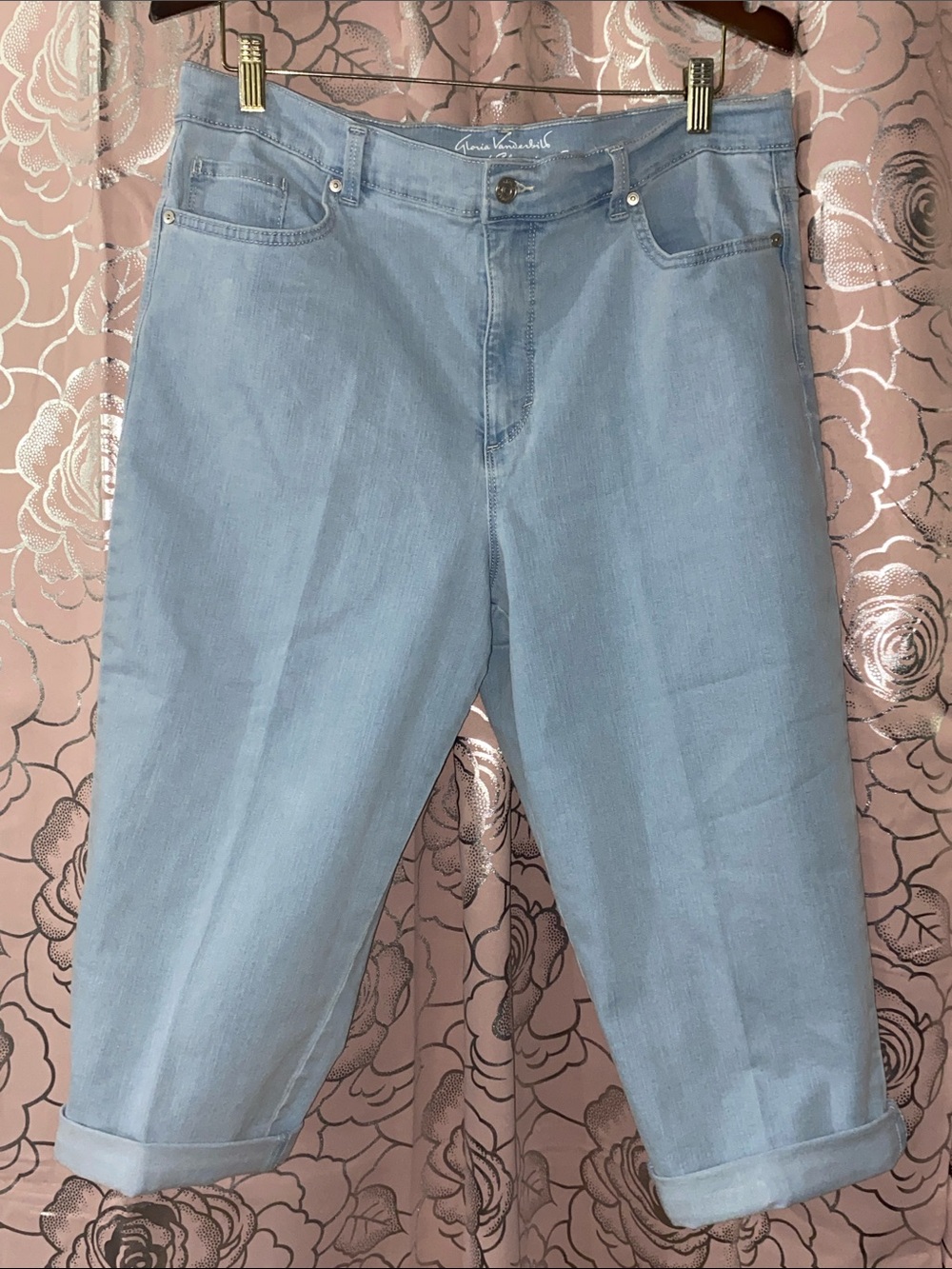 Gloria Vanderbilt Slimming Effect Denim Capri Jeans Size 14 Light Wash Cuffed